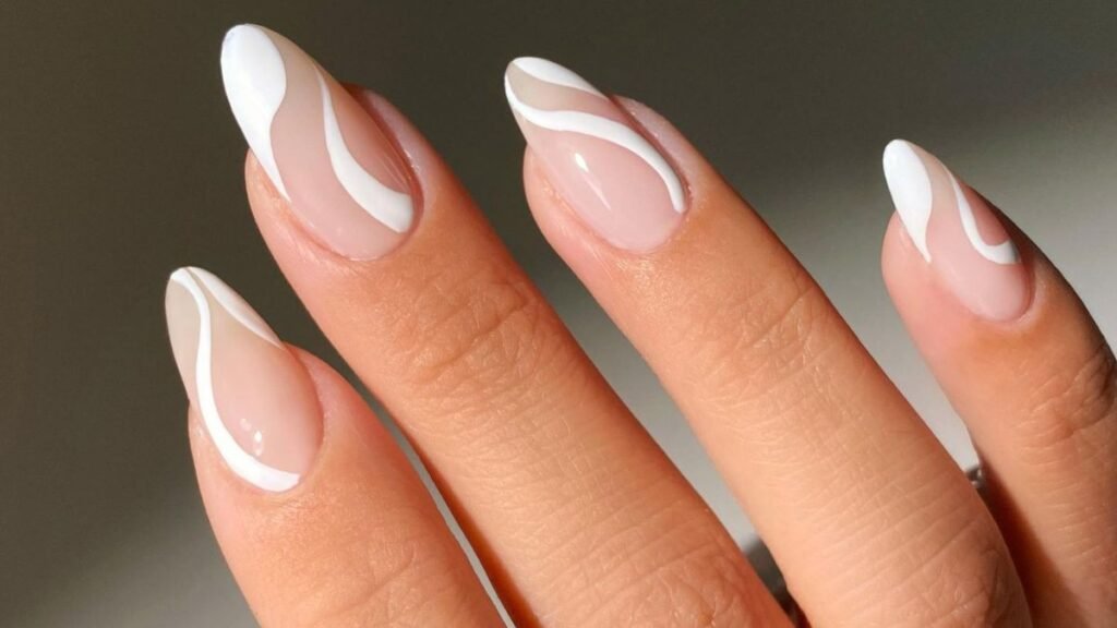 Glossy Neutrals for Timeless Appeal