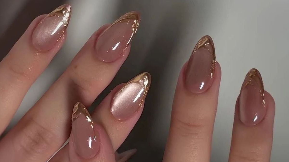 The Trending Cat-Eye French Manicure Is Simple Yet Striking